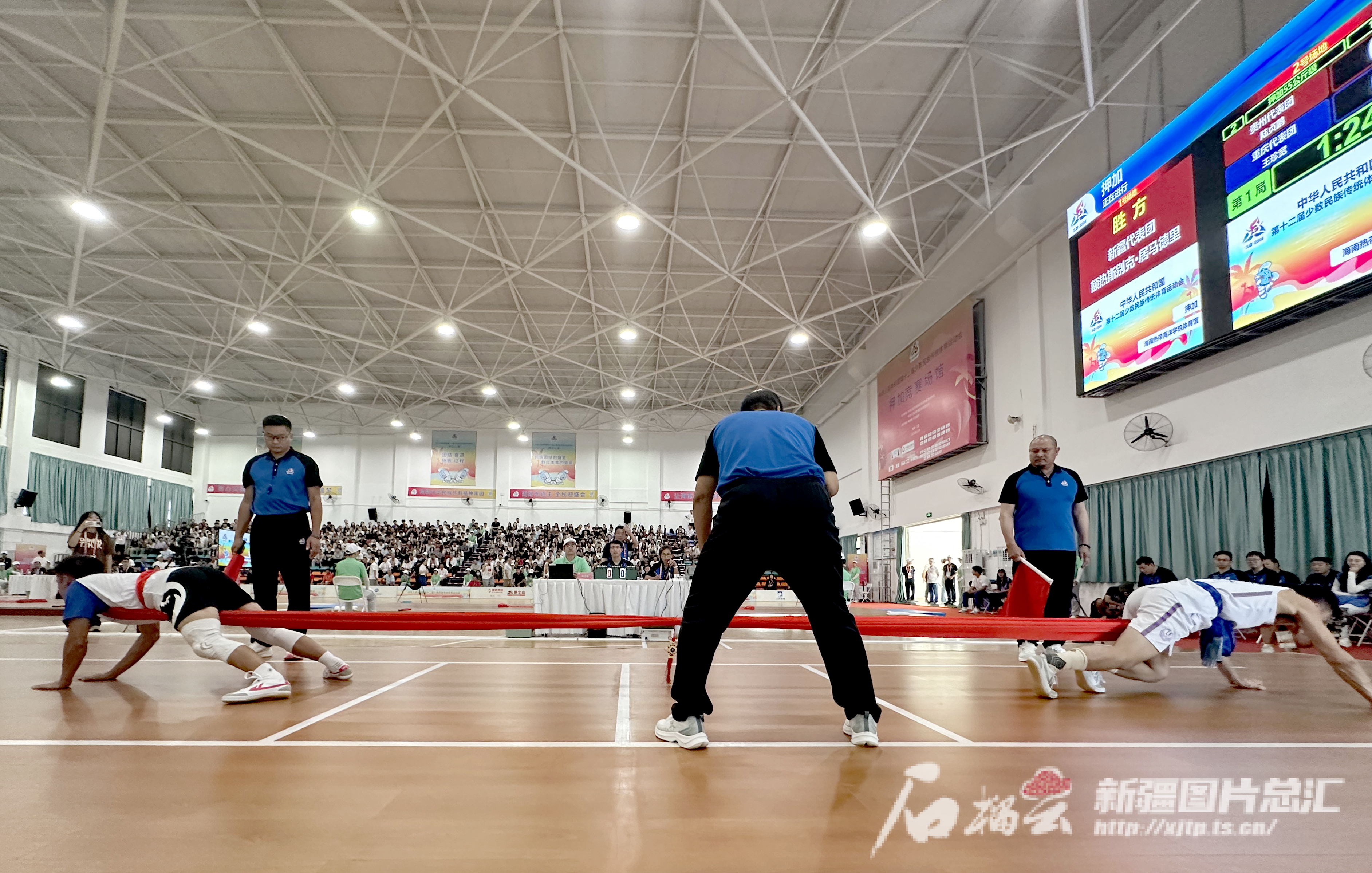 拼尽全力，柔道选手成功闯入半决赛