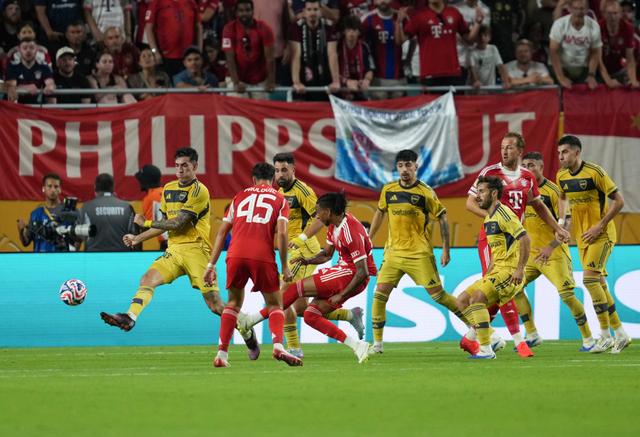 2-1领先！2-4遭逆转！亚洲2队出局，世俱杯6场0胜，多特差1分出线