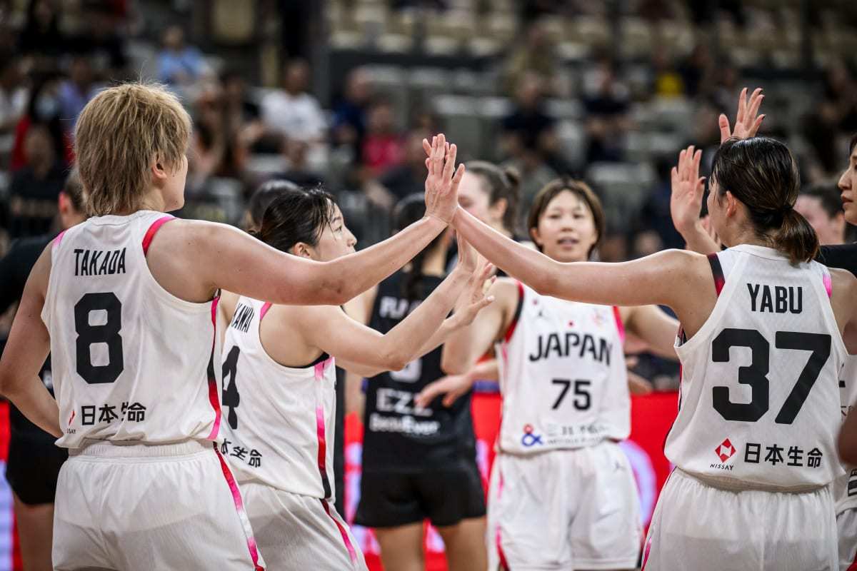 女篮亚洲杯决赛：澳大利亚半场54-43领先日本，田中心19分