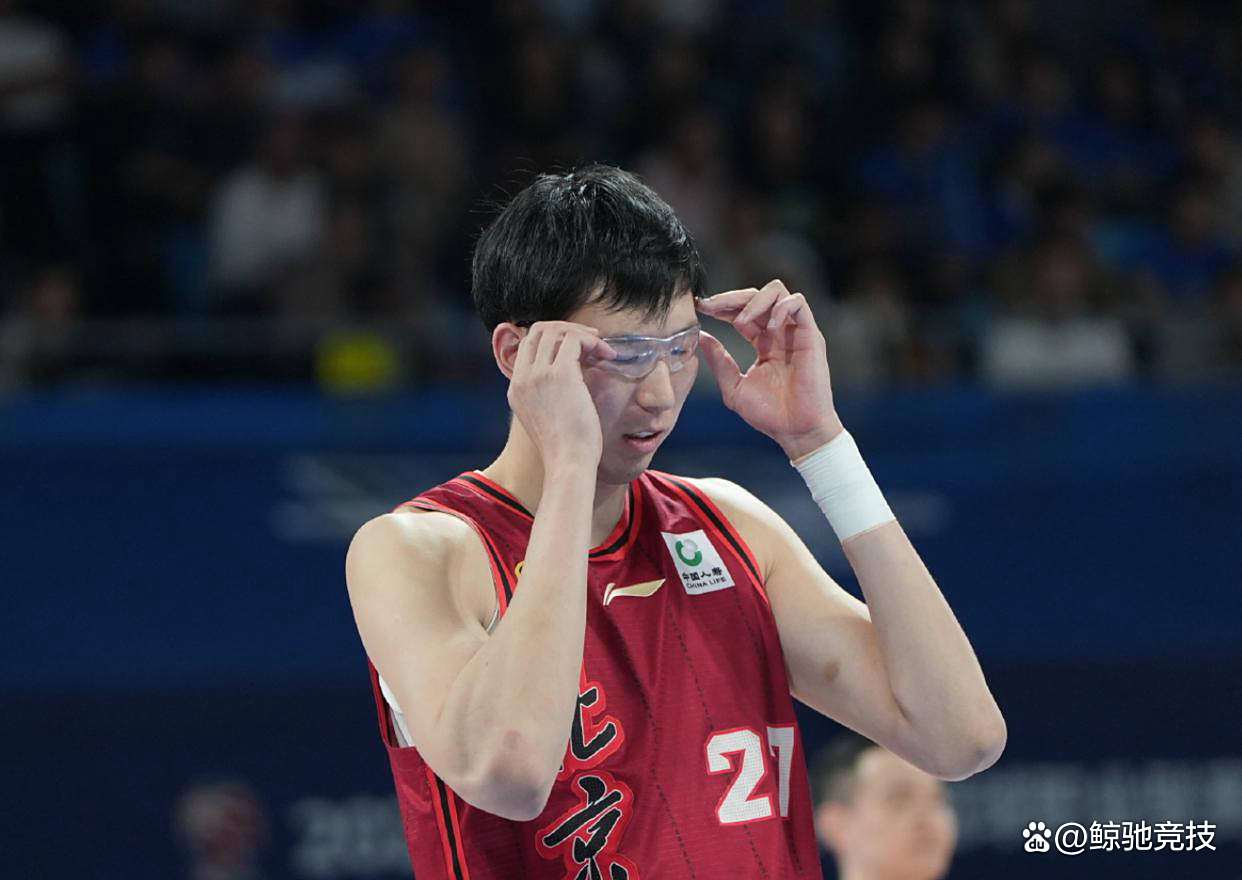男篮集训周琦旧伤复发大魔王前往美国康复治疗