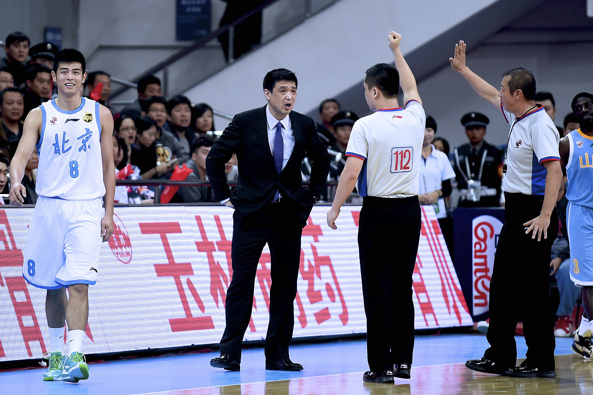 北控官宣：接受闵鹿蕾辞职致以崇高敬意聘请张庆鹏出任主教练的简单介绍